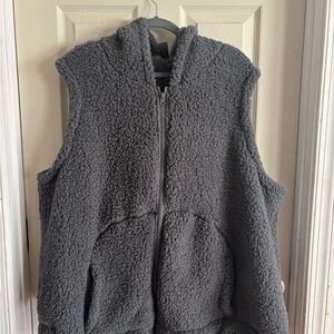 Women's Gray Sherpa Vest